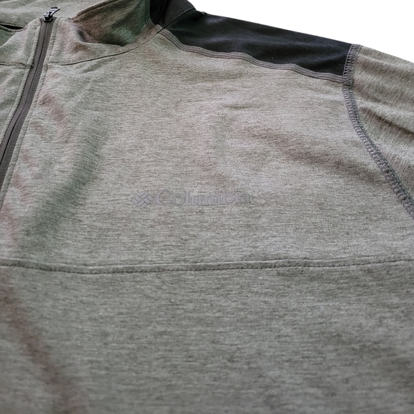 Columbia Lightweight Gray Quarter-Zip Pullover - Picture 8 of 9